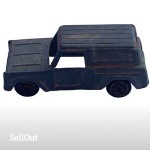 Vintage TootsieToy Die Cast Metal Panel Truck Collectible Toy‎